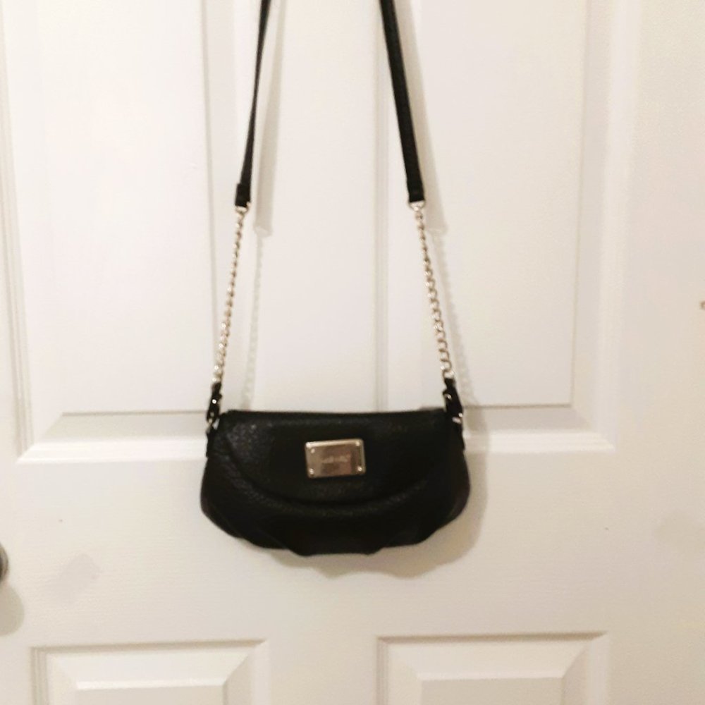 Nine West Black Pebbled Crossbody Bag Silver Chain Strap